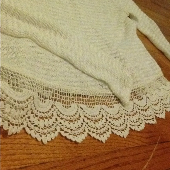 Thin Knitted Long Sleeve Blouse - Picture 2 of 4